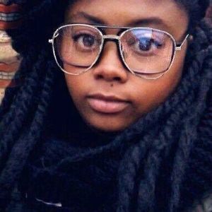 Meet your Posher, Arielle